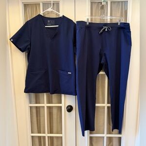👍🏻 XL Women’s Navy Figs Scrubs Set Petite Livingston Pants NEW